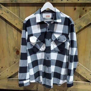 Wrangler Men's Black and White Checkered Shirt